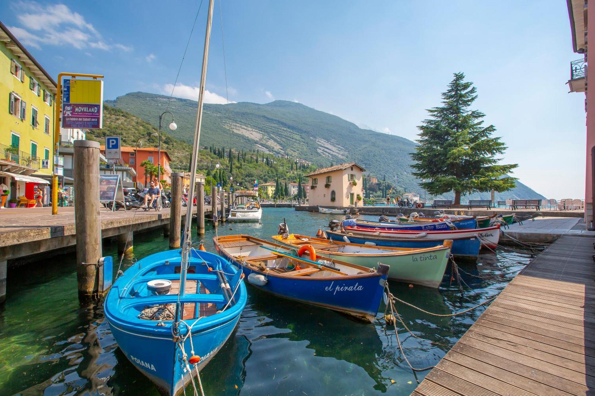 Paulie Apartment - Happy Rentals Riva del Garda Exteriér fotografie