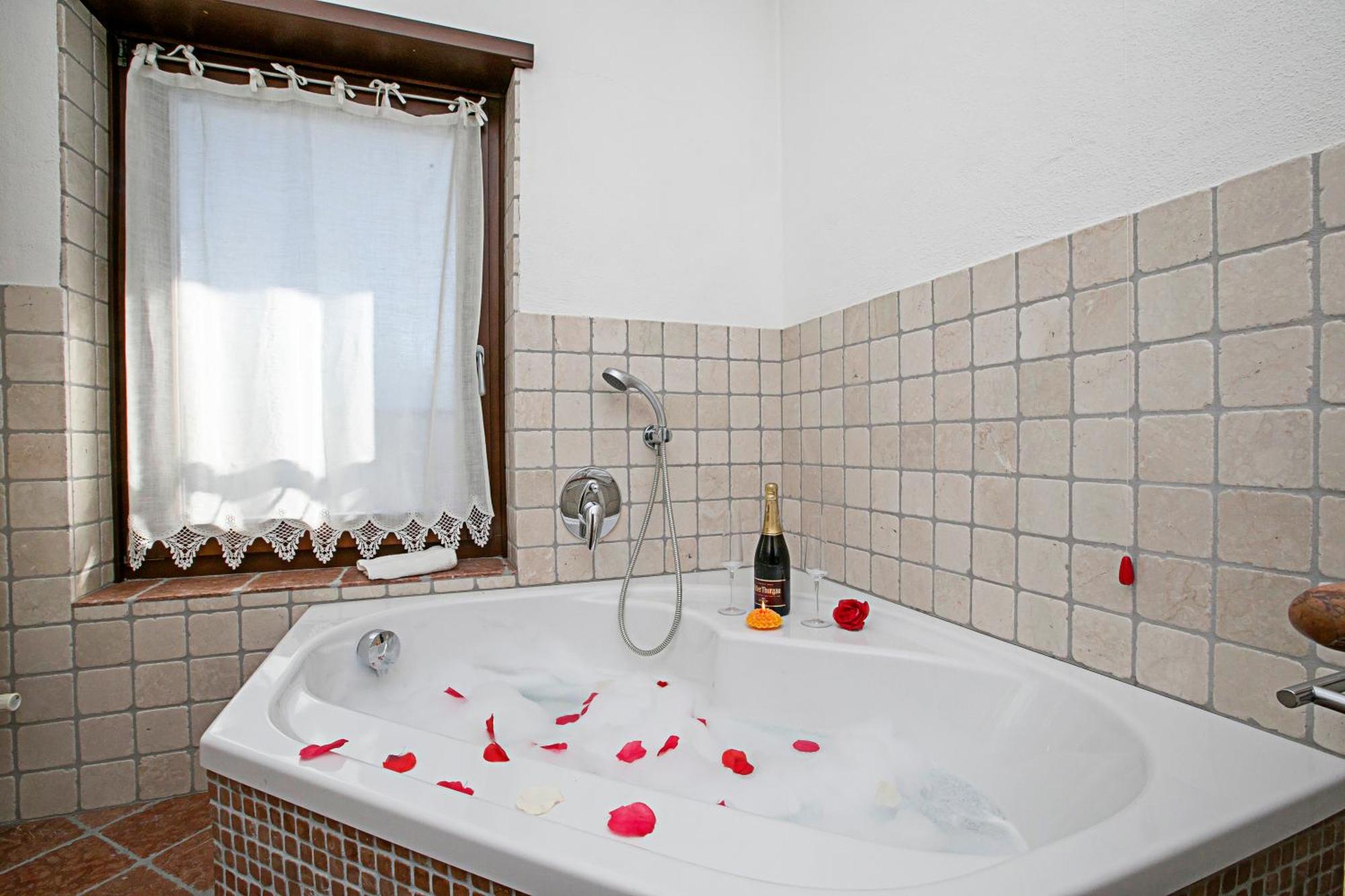 Paulie Apartment - Happy Rentals Riva del Garda Exteriér fotografie